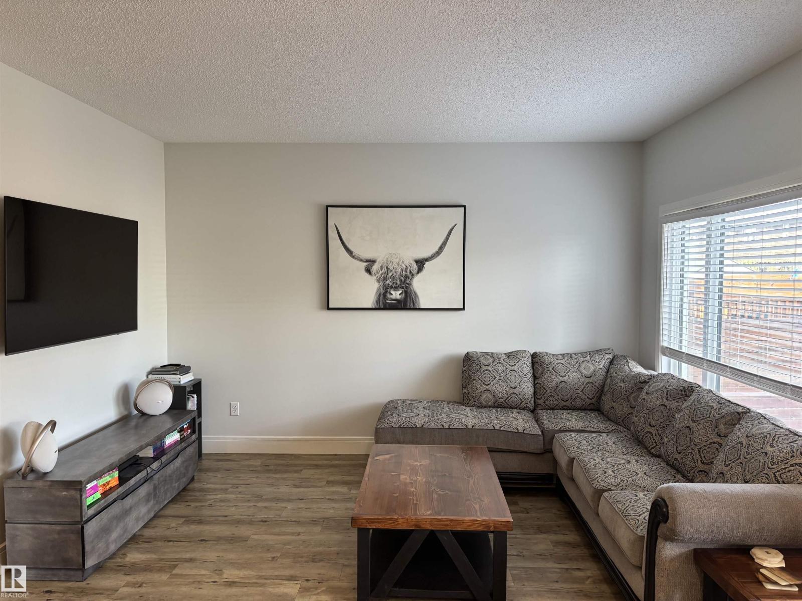 11 JAMES CR, St. Albert