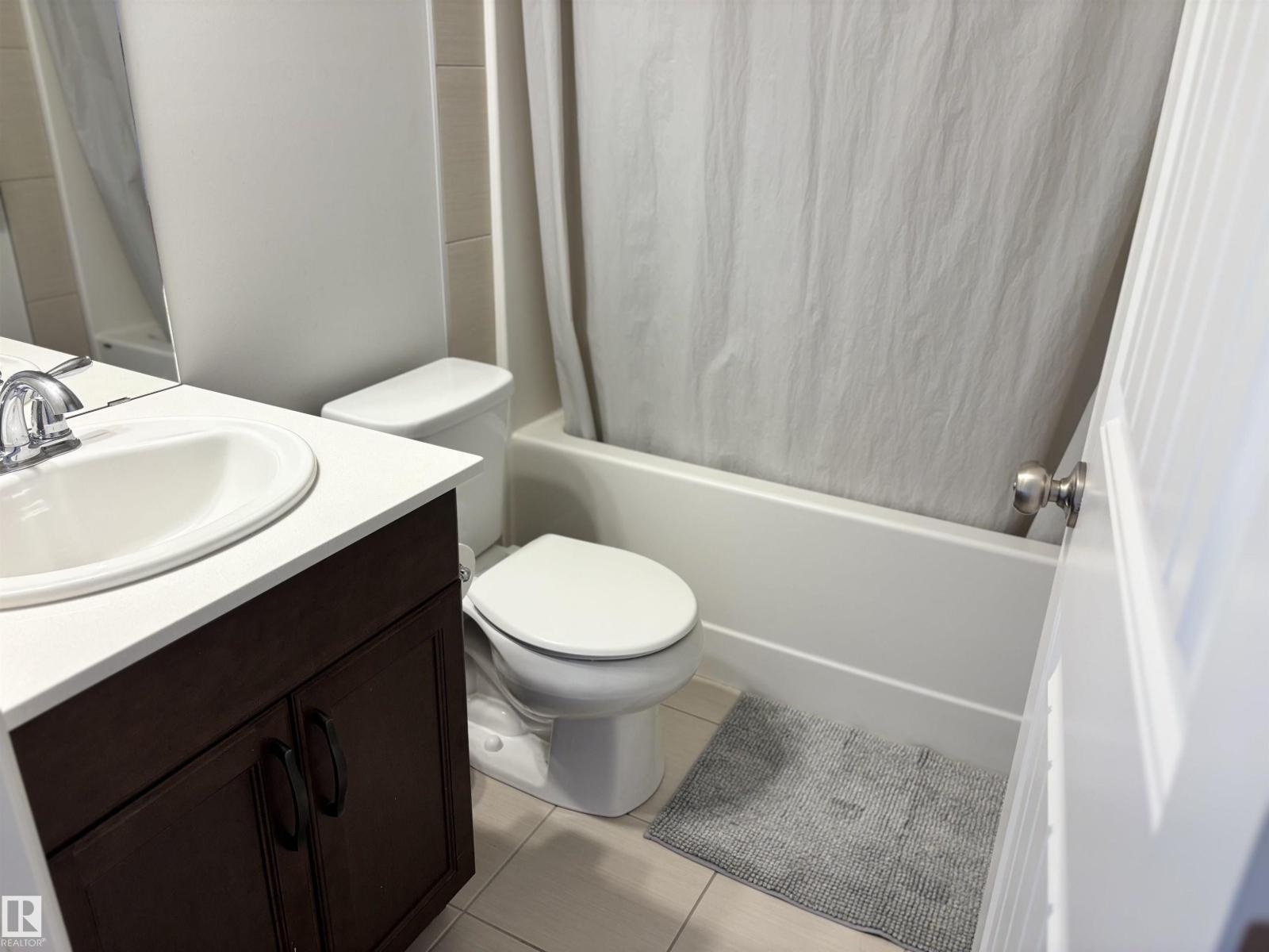11 JAMES CR, St. Albert