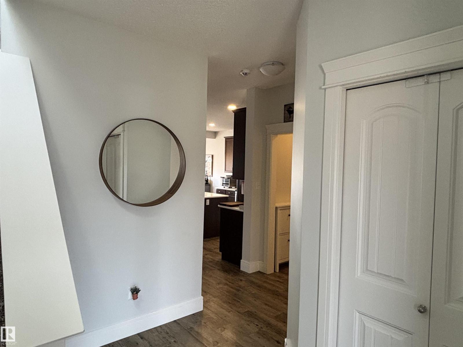 11 JAMES CR, St. Albert