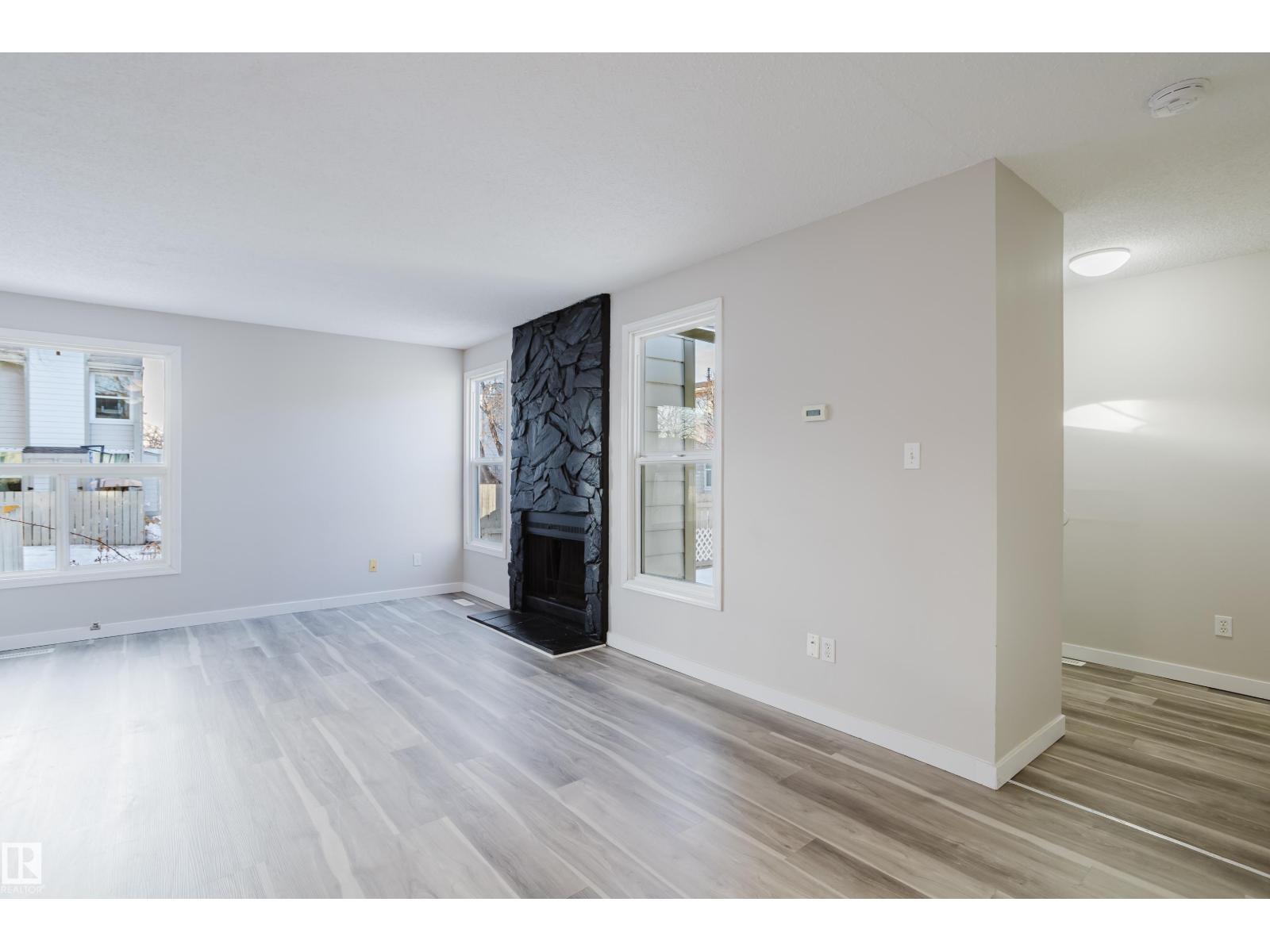 7032 MILL WOODS RD NW, Edmonton