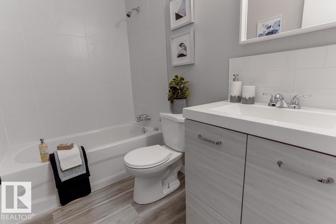 7032 MILL WOODS RD NW, Edmonton
