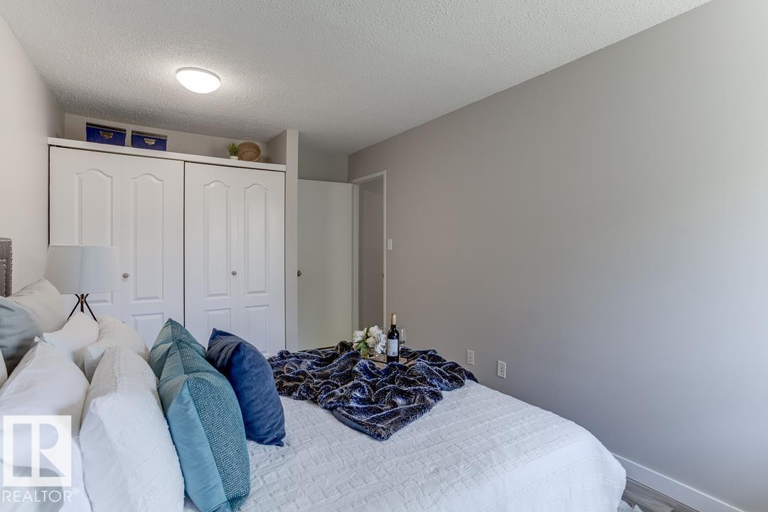 7032 MILL WOODS RD NW, Edmonton