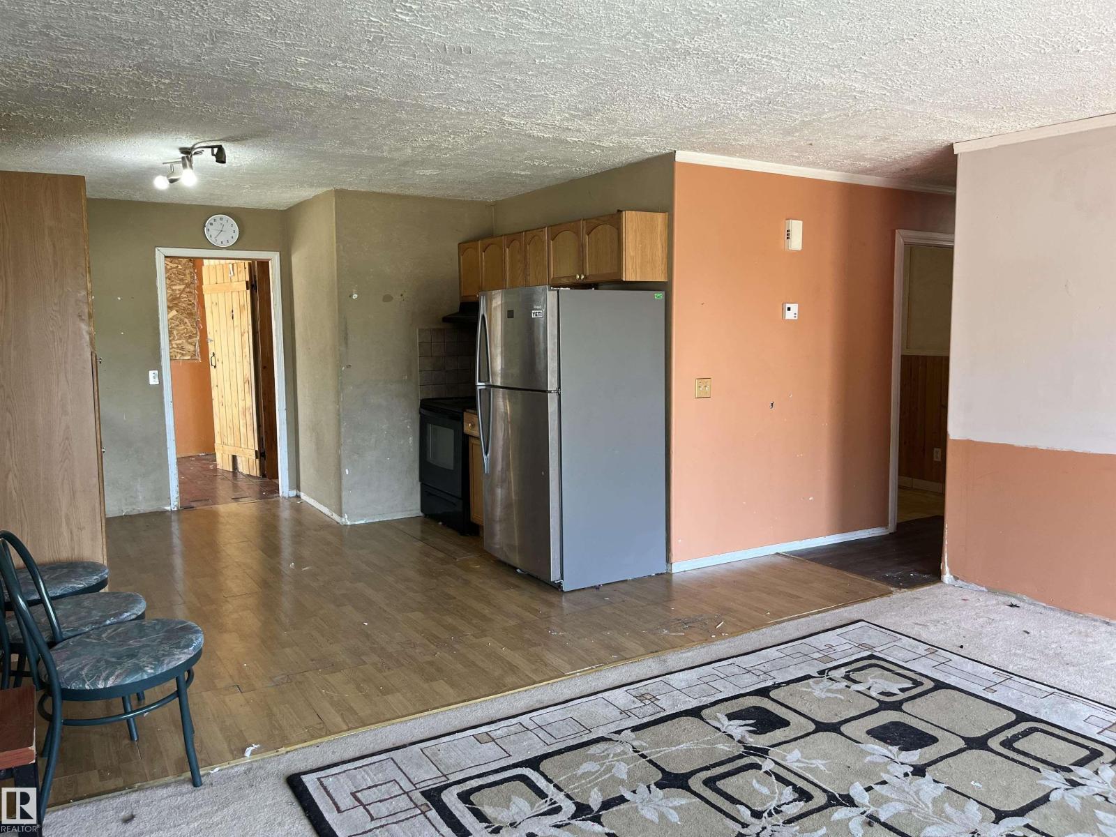801 HERMITAGE WY - 25