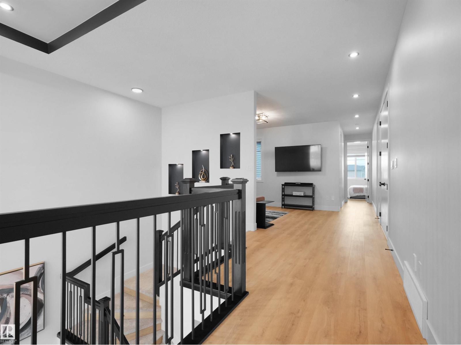 22803 80 AV NW - 48