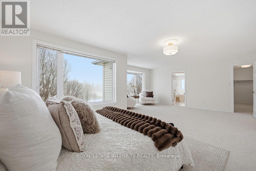 50 ROSENFELD CRESCENT - 31