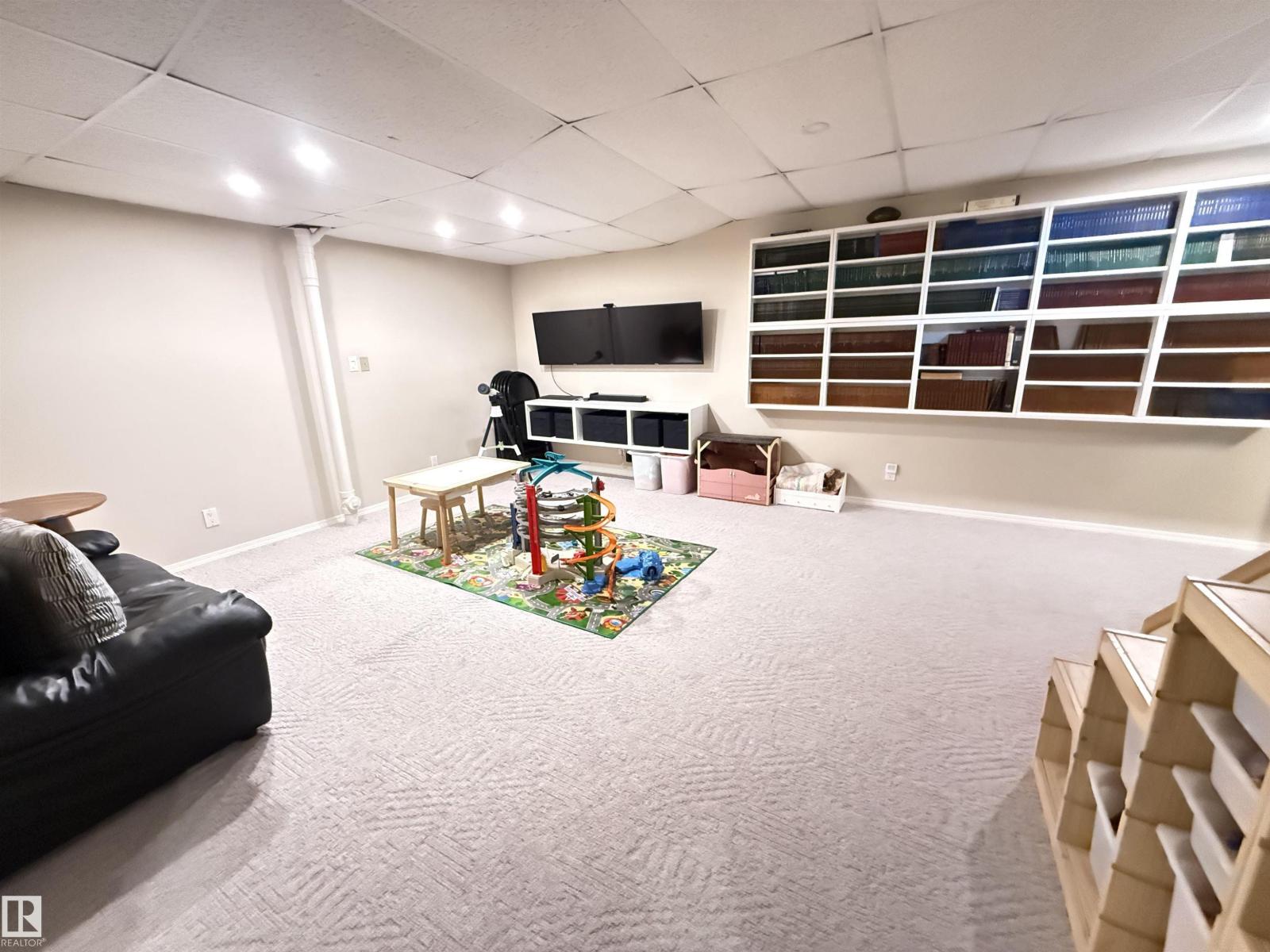 13 CANYON DR - 24