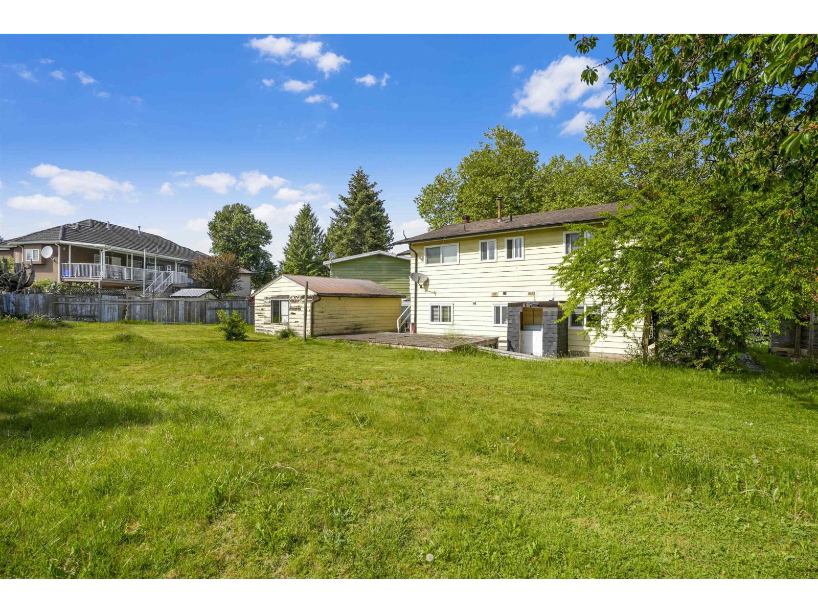 7 Bed, 4 Bath House for Sale in Surrey – 13312 SUTTON PLACE, Surrey – MLS# R3122212 - Image 18