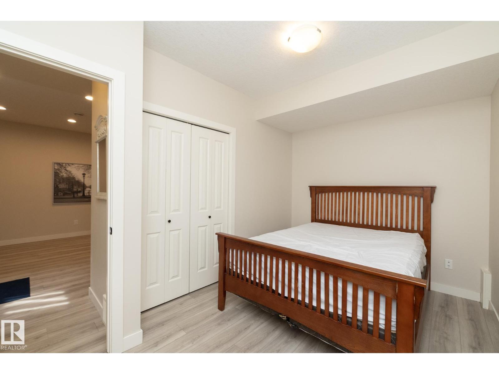 5315 17 AV SW - 41