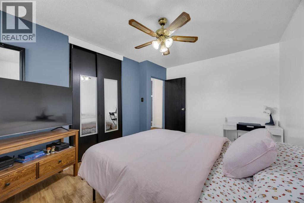 5008 2 Street NW - 16