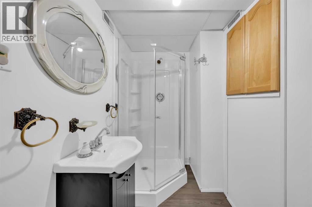 5008 2 Street NW - 30