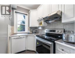 6030 Elgin Avenue, Burnaby, BC V5H3S4 Photo 7