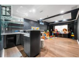 6030 Elgin Avenue, Burnaby, BC V5H3S4 Photo 18