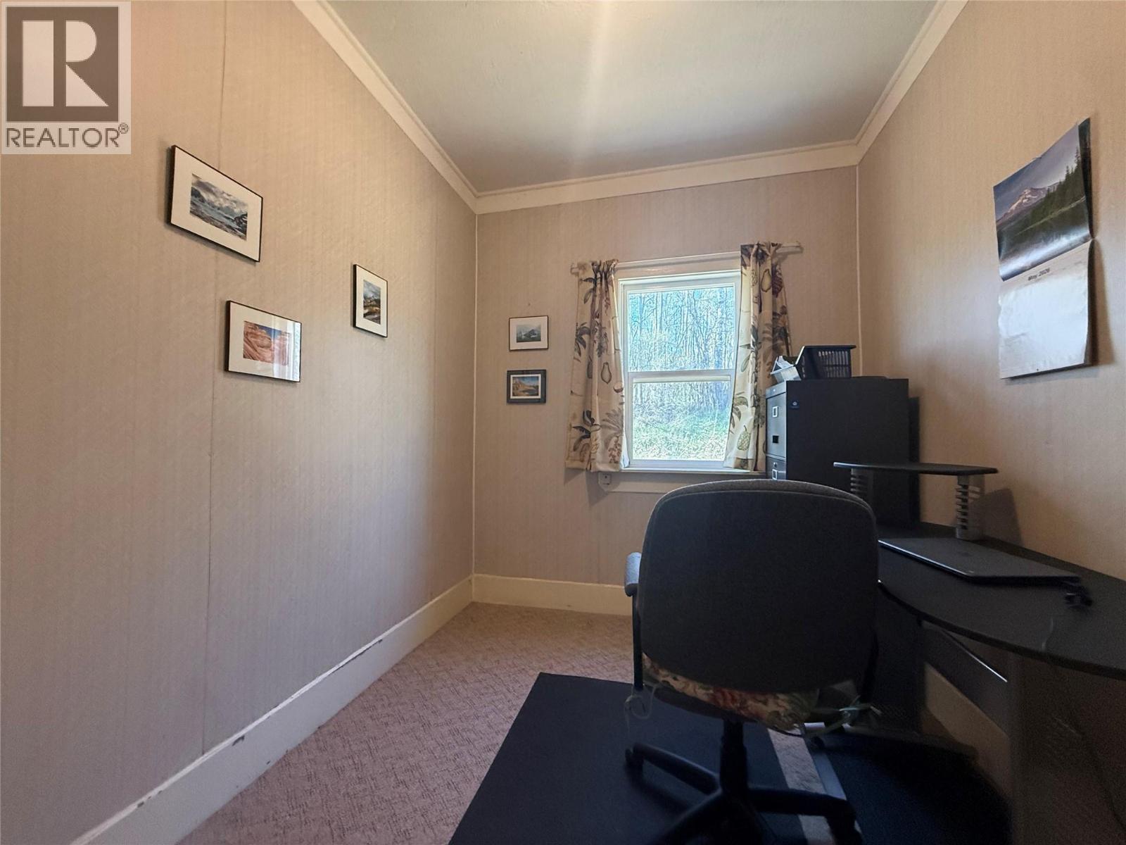 1040a 49 Highway, Dawson Creek