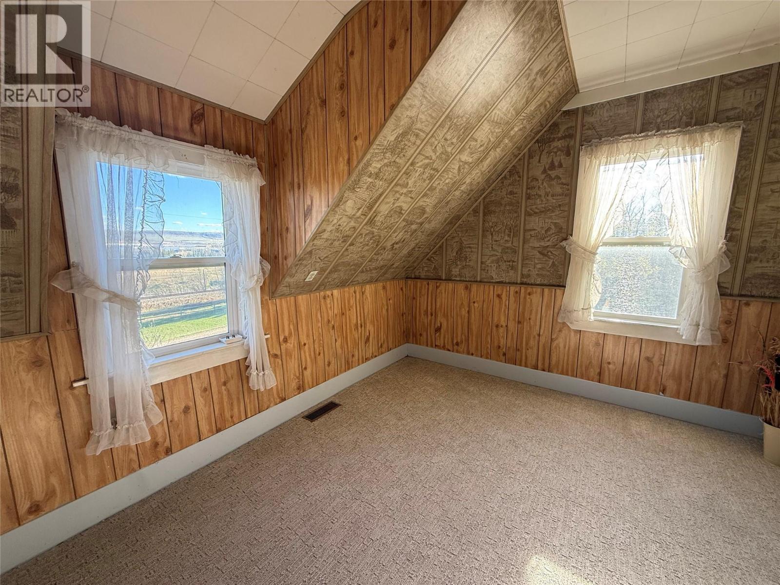 1040a 49 Highway, Dawson Creek