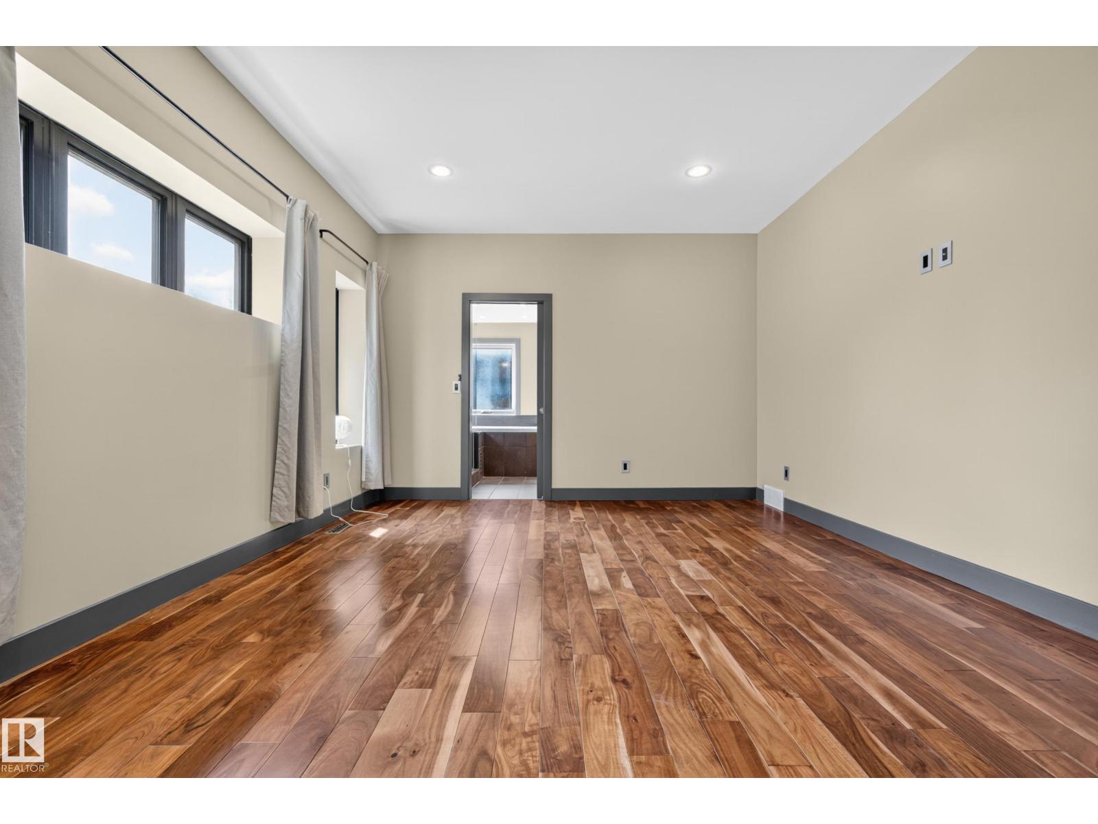 11908 41A AV NW, Edmonton
