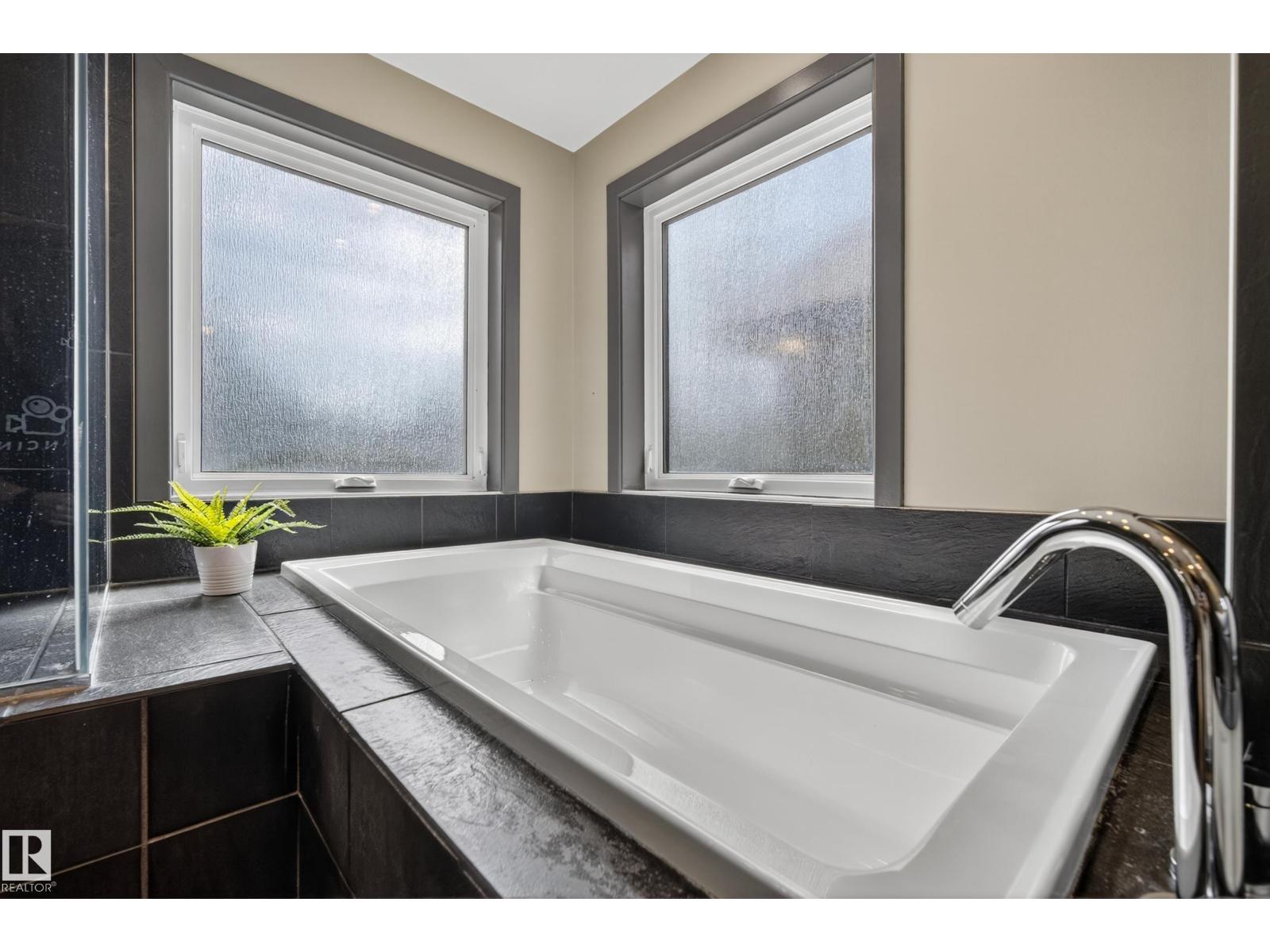11908 41A AV NW - 32
