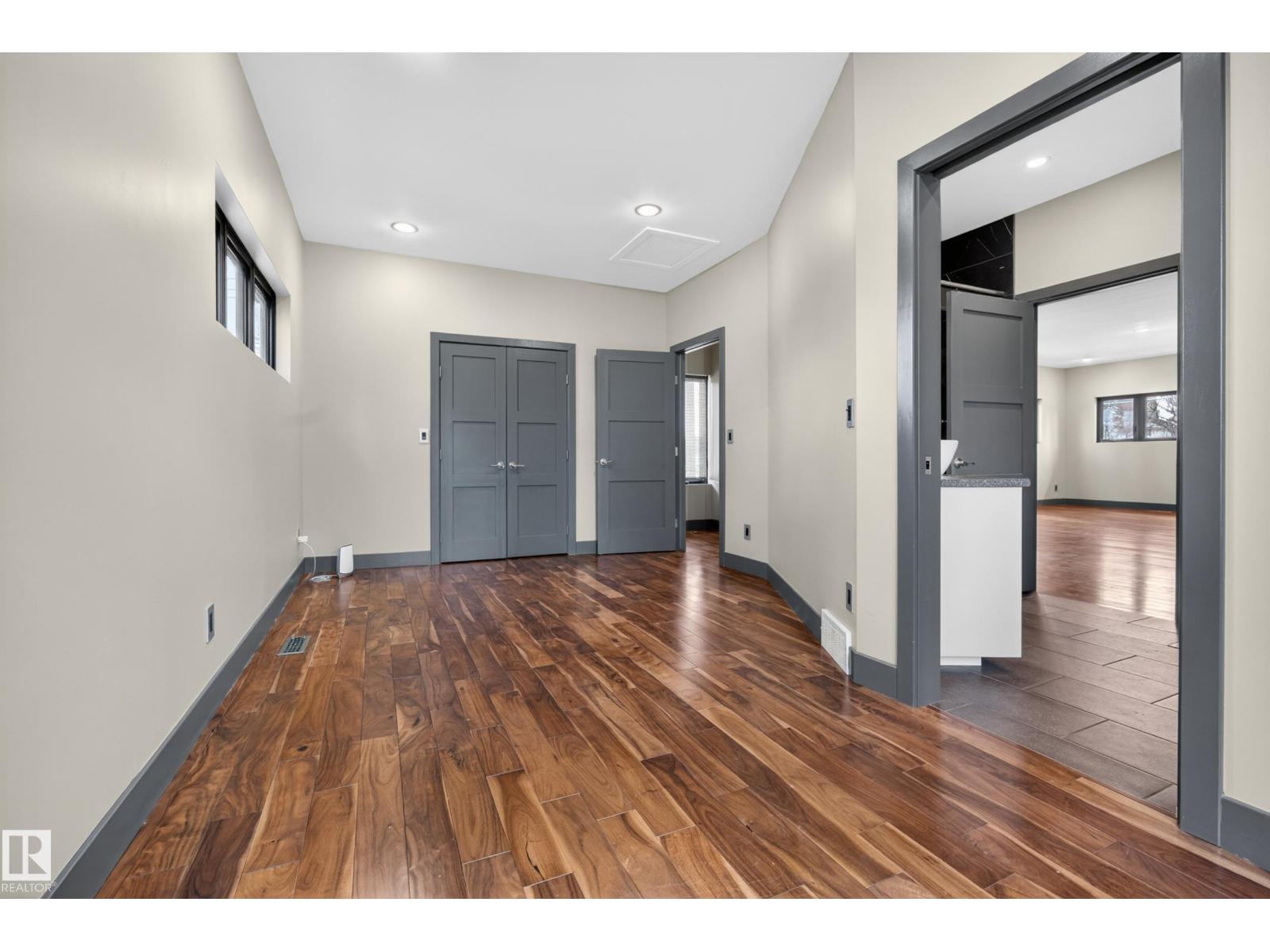 11908 41A AV NW, Edmonton