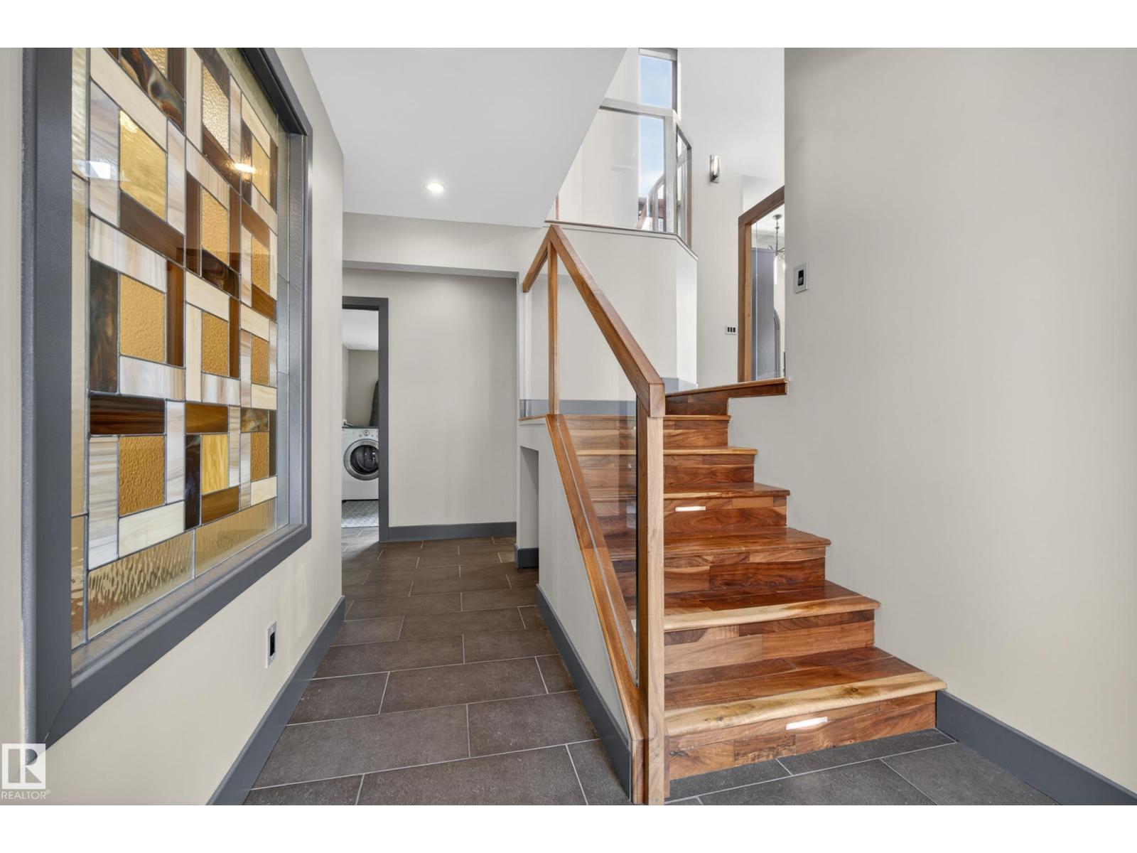 11908 41A AV NW, Edmonton