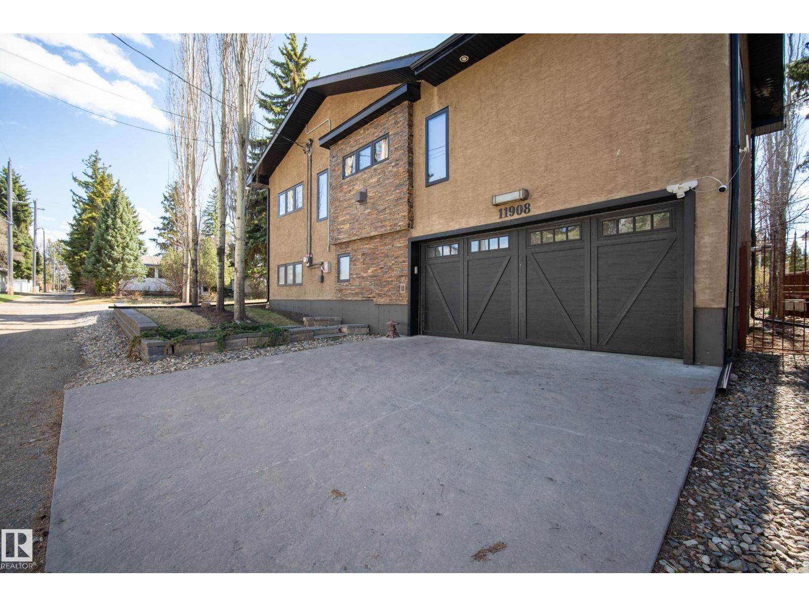 11908 41A AV NW, Edmonton