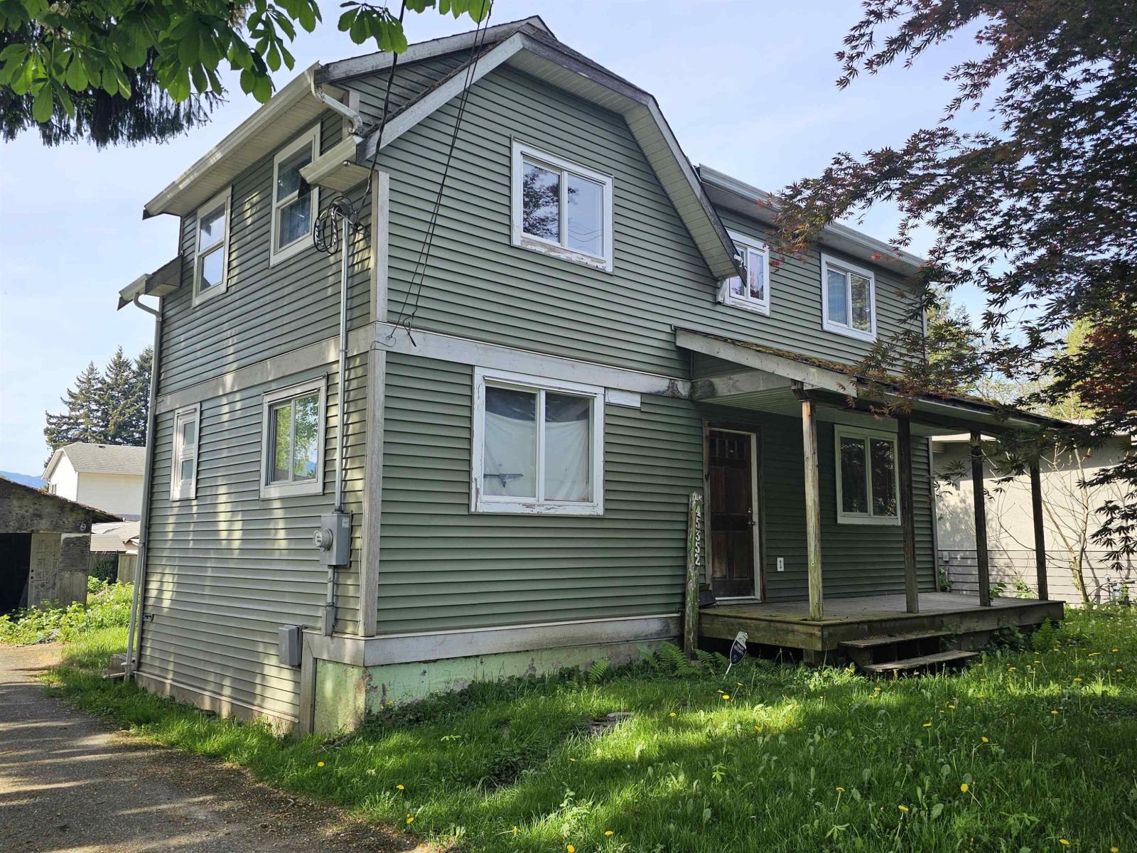 45352 BERNARD Avenue - main photo