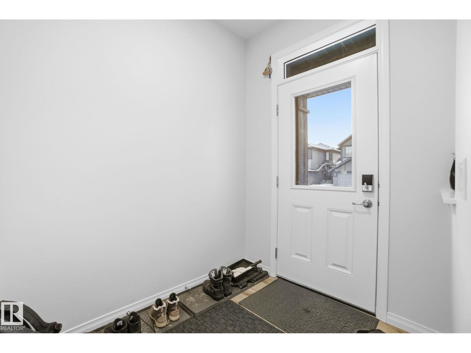 9323 226 ST NW - 5