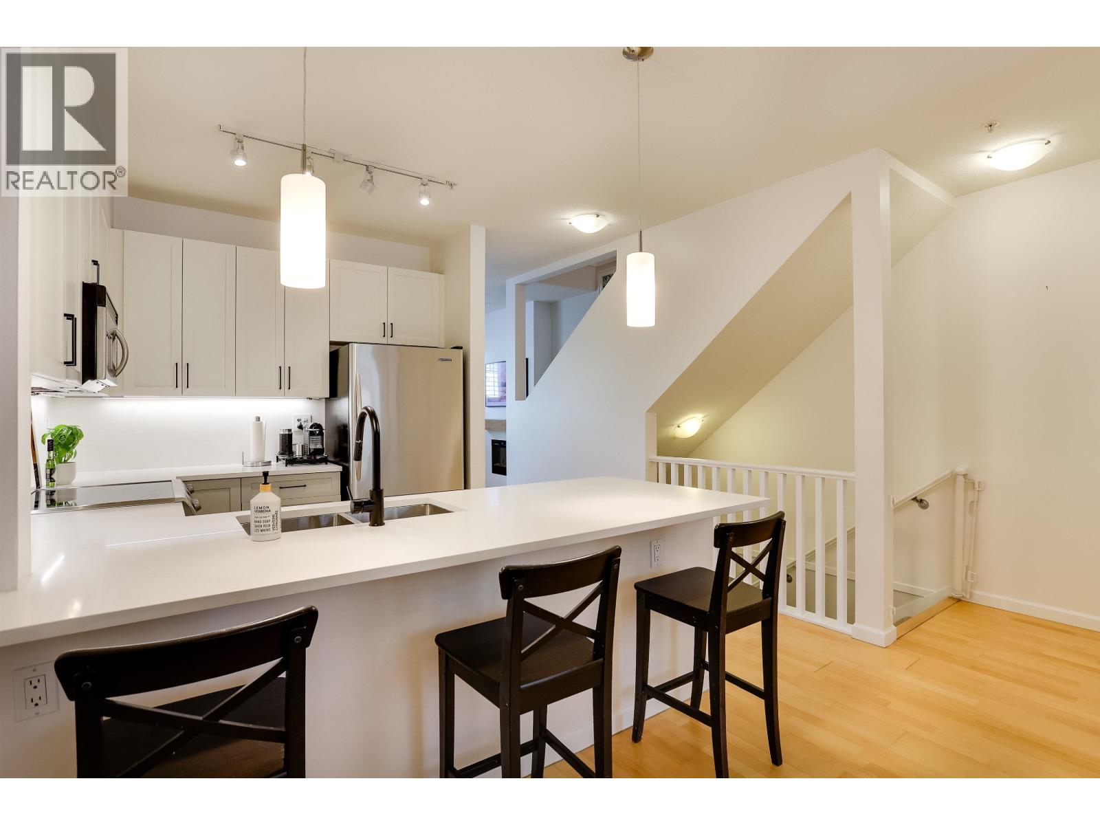 9 245 FRANCIS WAY, New Westminster
