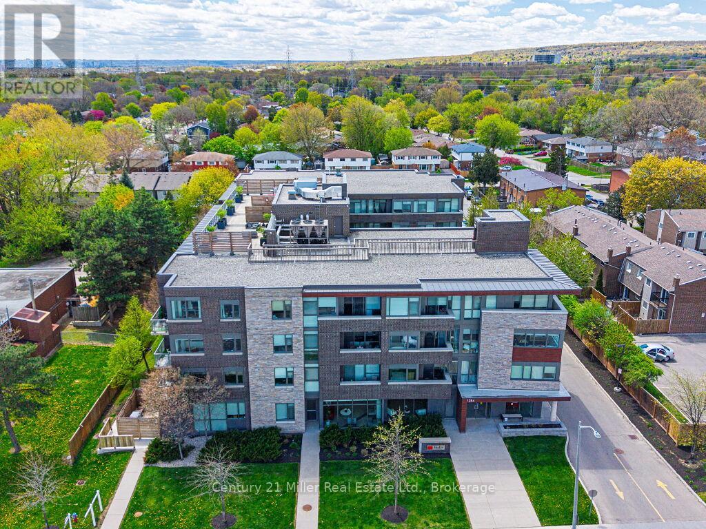 #305 1284 GUELPH LINE - 21