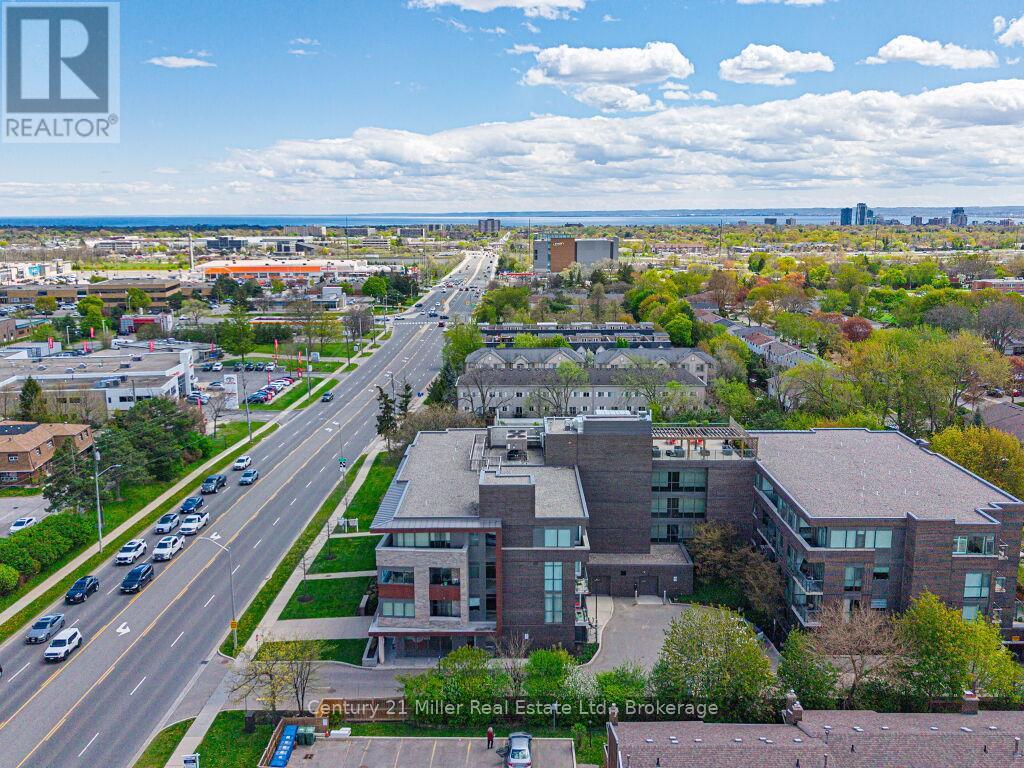 #305 1284 GUELPH LINE - 25