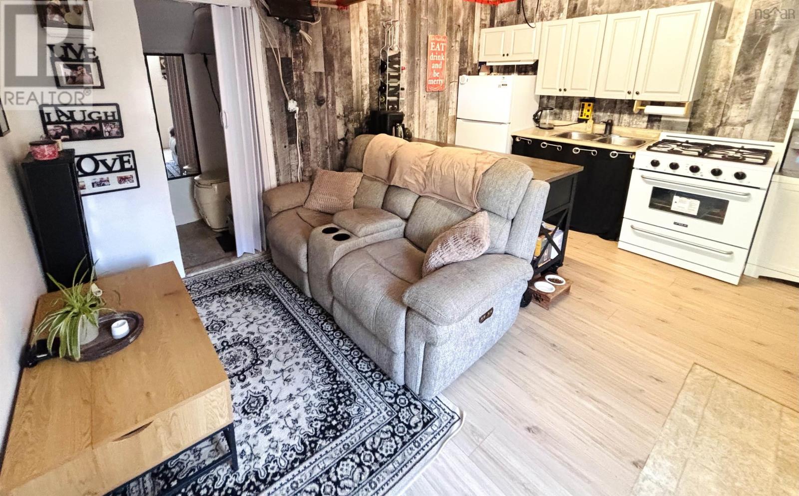 210 Poplar Drive - 10