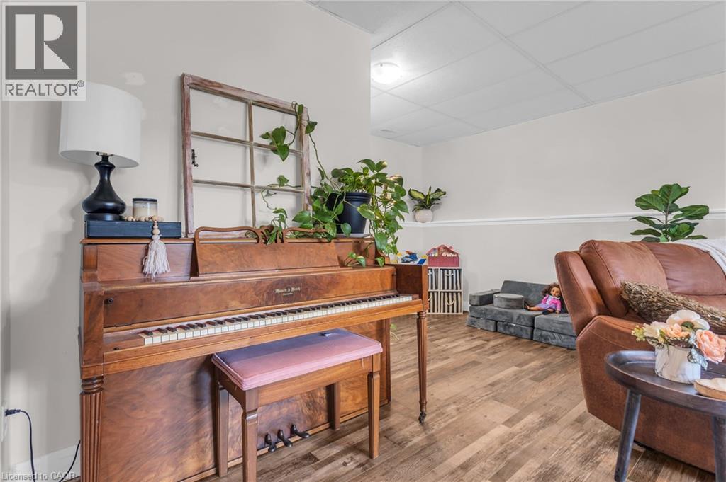 22 LORRAINE Avenue - 27