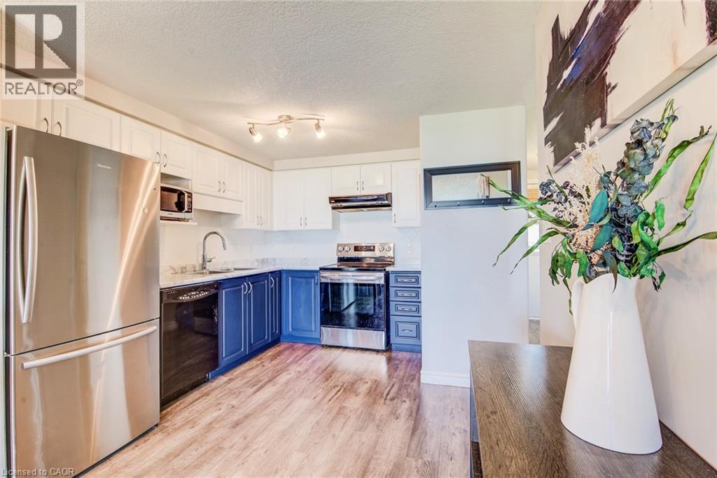 31 RED CLOVER Crescent, Kitchener, Ontario, N2E4G8 — Photo 33