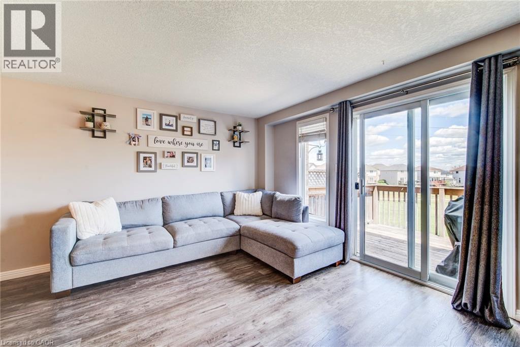 31 RED CLOVER Crescent, Kitchener, Ontario, N2E4G8 — Photo 18