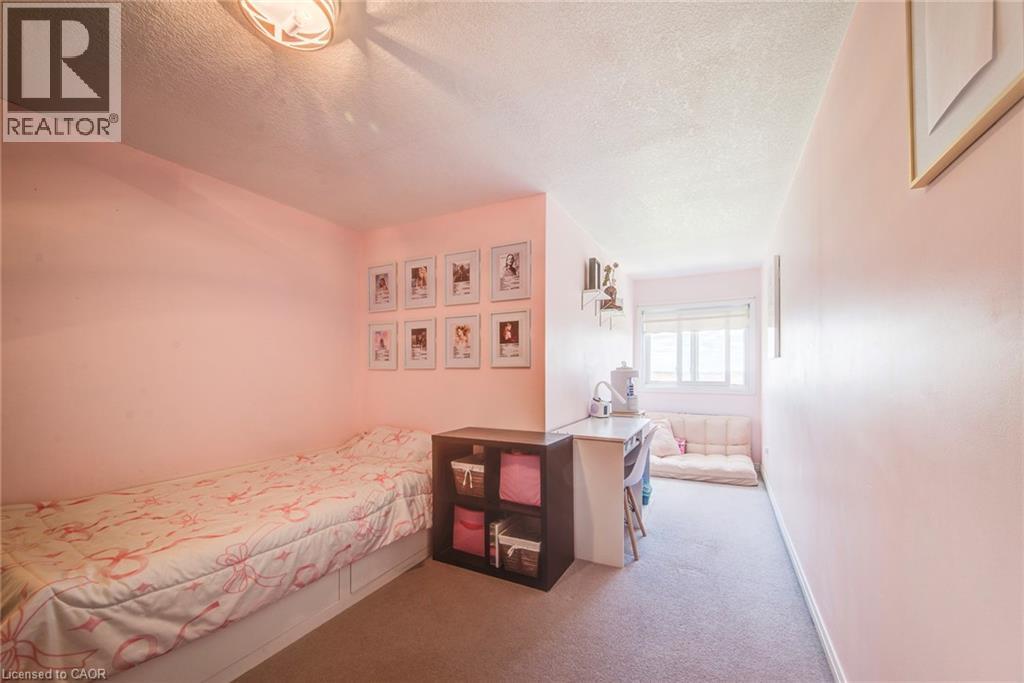 31 RED CLOVER Crescent, Kitchener, Ontario, N2E4G8 — Photo 34