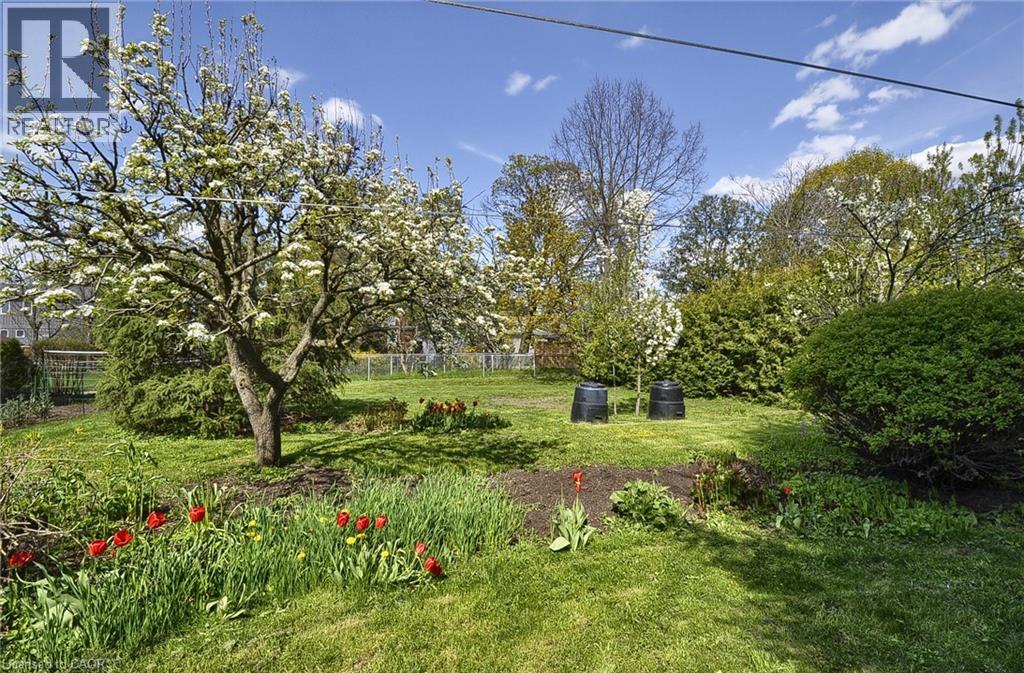 733 SHERRING Street, Cambridge, Ontario, N3H2X3 — Photo 2