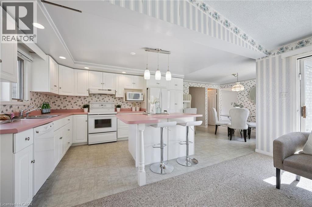 363 NORTHLAKE Drive - 18