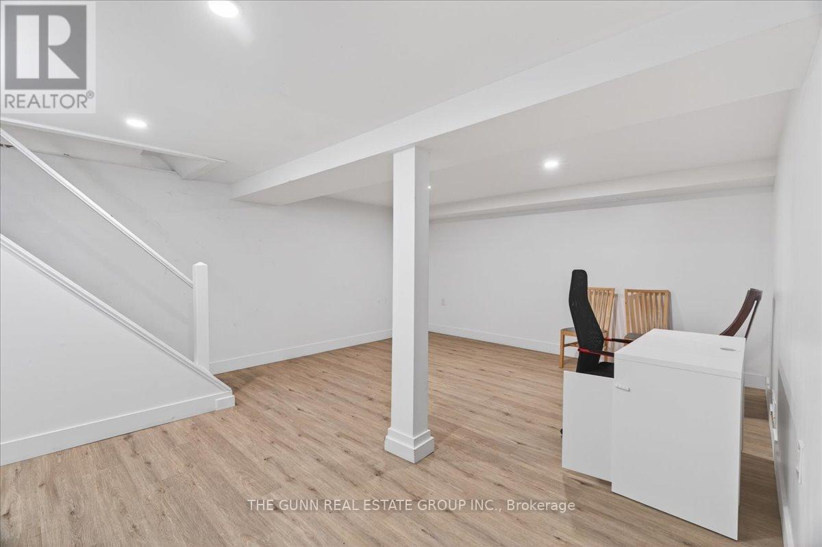 38 WYCHWOOD PARK - 39