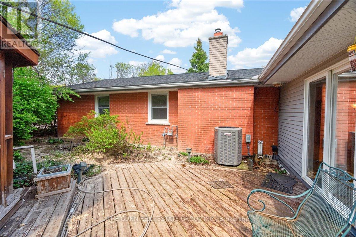 38 WYCHWOOD PARK - 49