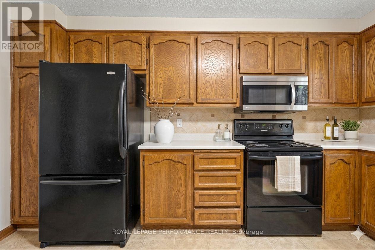 1702 RUSSELL ROAD - 15