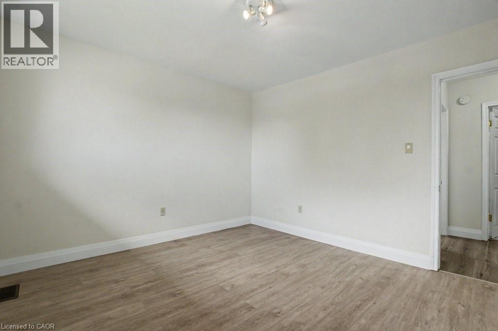 273 ELLIOTT Street, Cambridge, Ontario, N1R2L6 — Photo 24