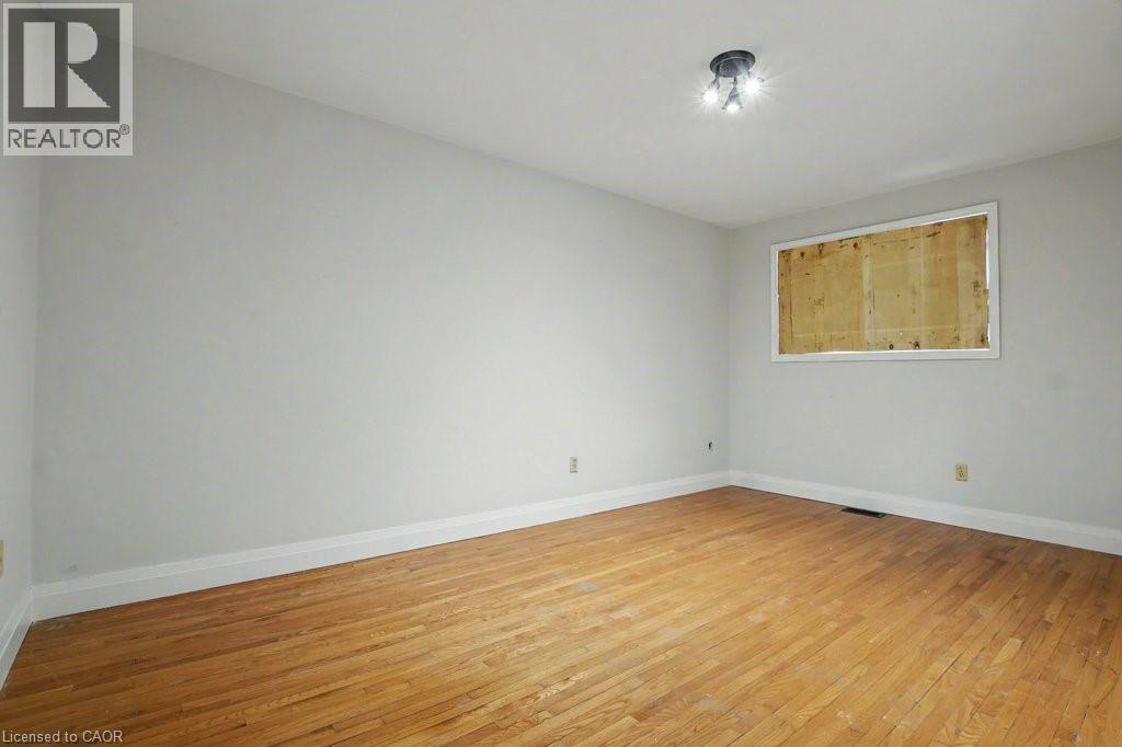 273 ELLIOTT Street, Cambridge, Ontario, N1R2L6 — Photo 30