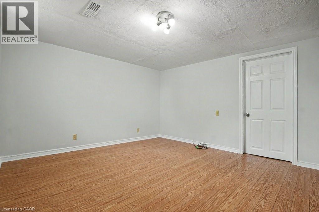 273 ELLIOTT Street, Cambridge, Ontario, N1R2L6 — Photo 31