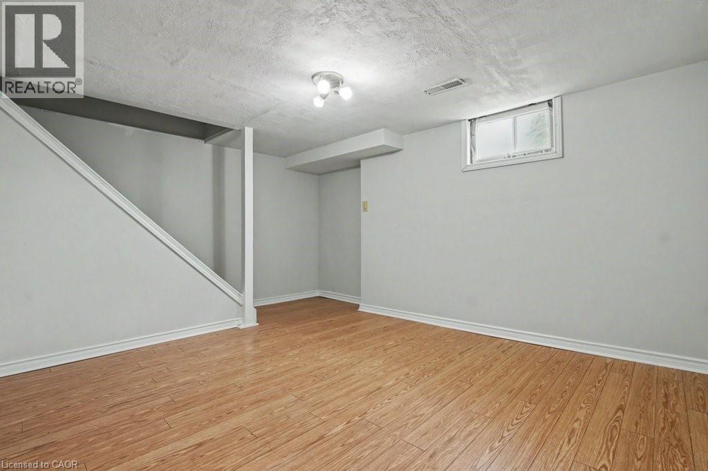 273 ELLIOTT Street, Cambridge, Ontario, N1R2L6 — Photo 3