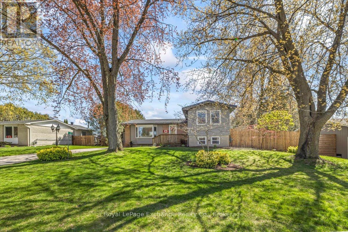 27 INVERLYN CRESCENT S - 1