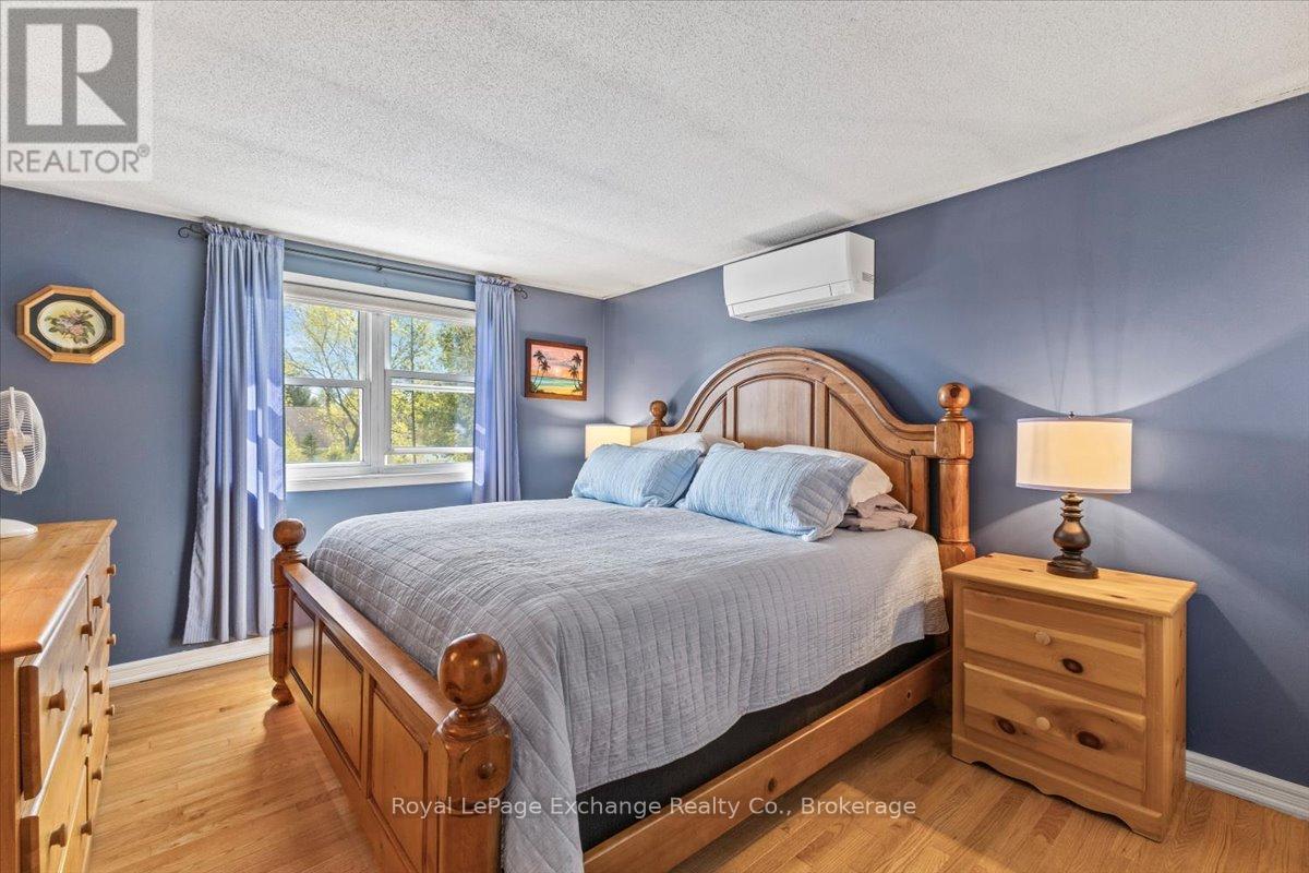27 INVERLYN CRESCENT S - 13