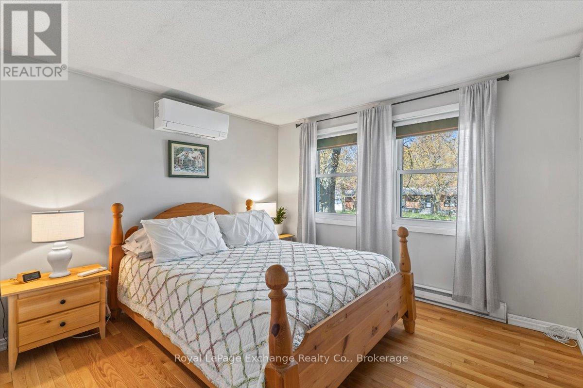 27 INVERLYN CRESCENT S - 14