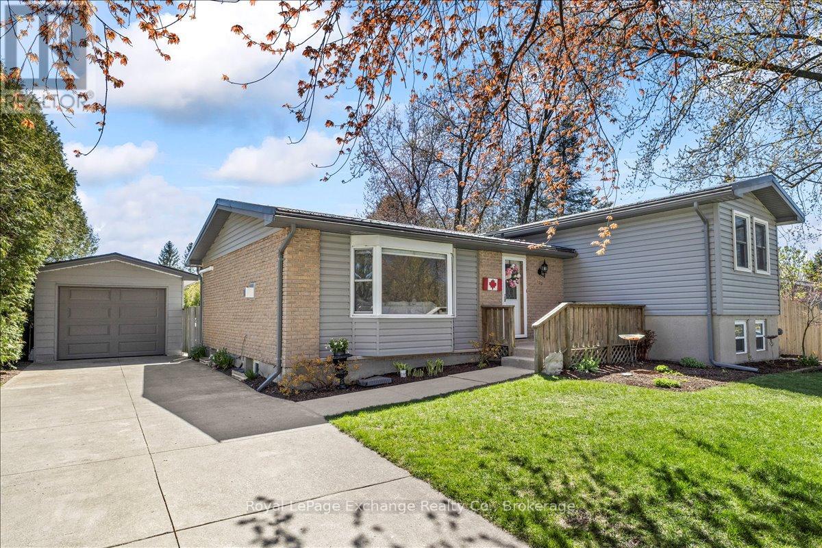 27 INVERLYN CRESCENT S - 2