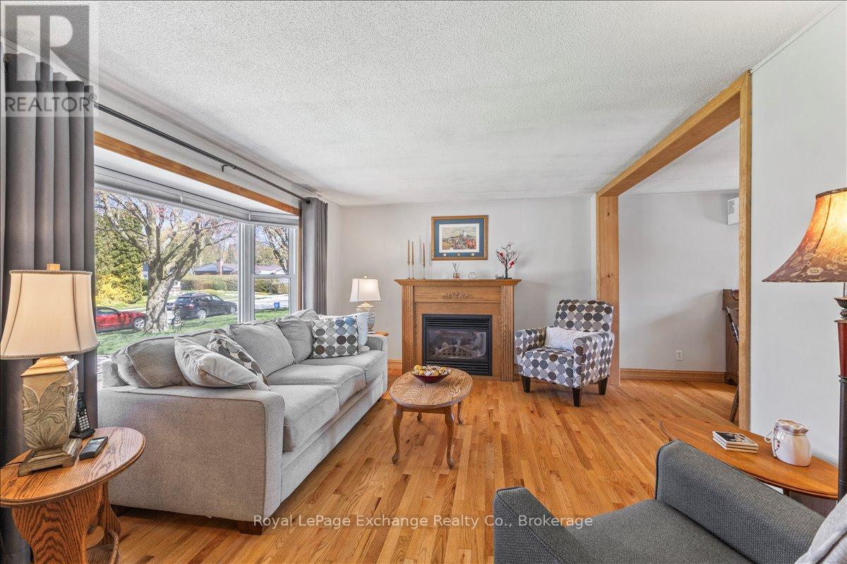 27 INVERLYN CRESCENT S - 7