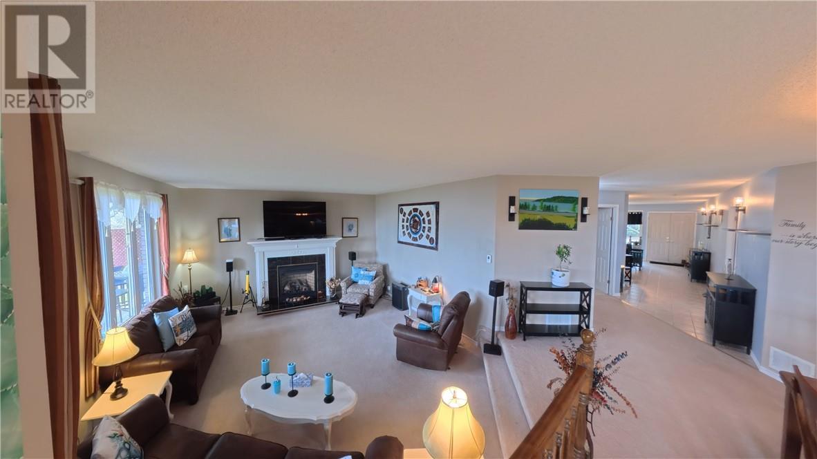 12 Rainbow Trail, Mindemoya, Ontario, P0P1S0 — Photo 17