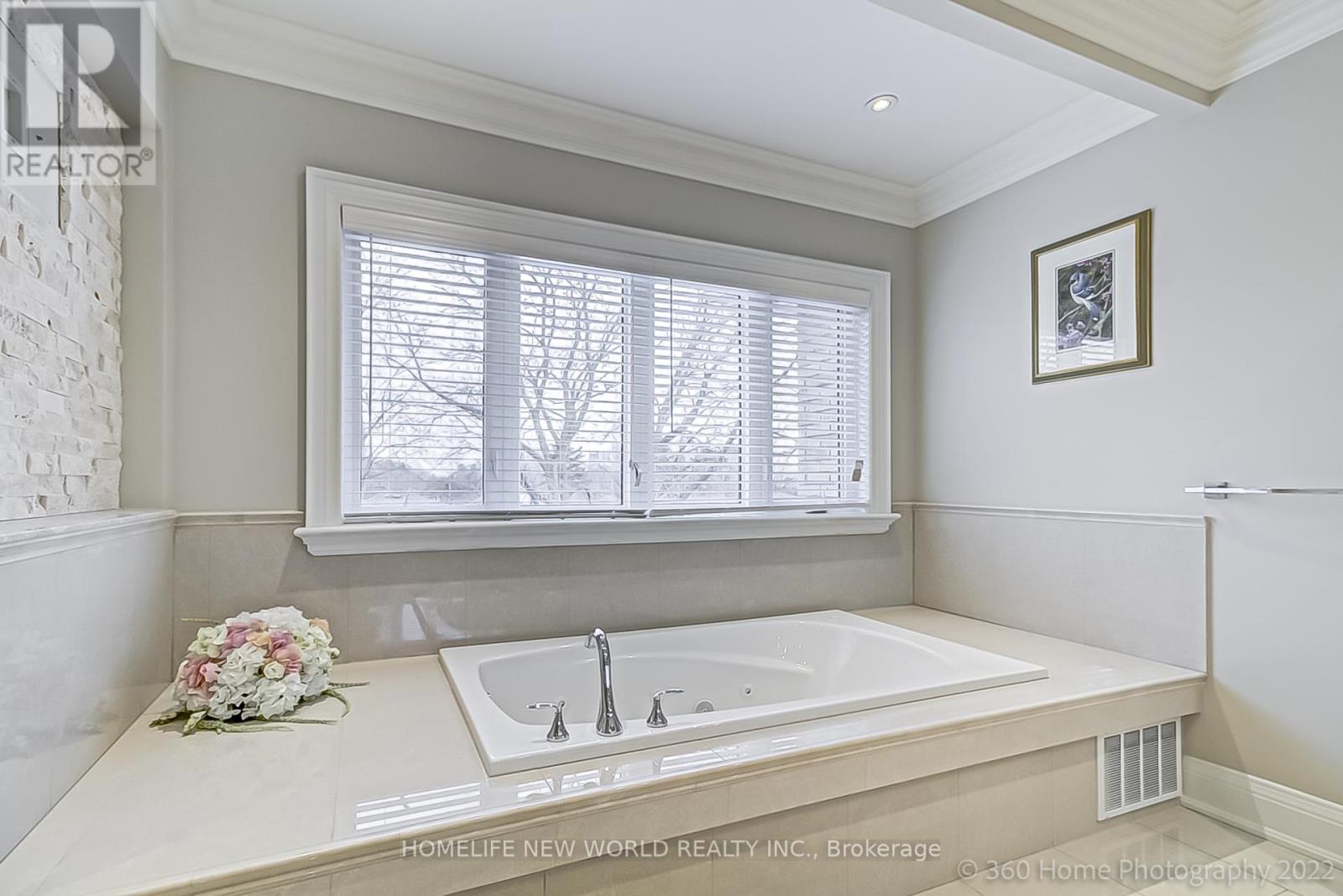 29 THREADNEEDLE CRESCENT - 27