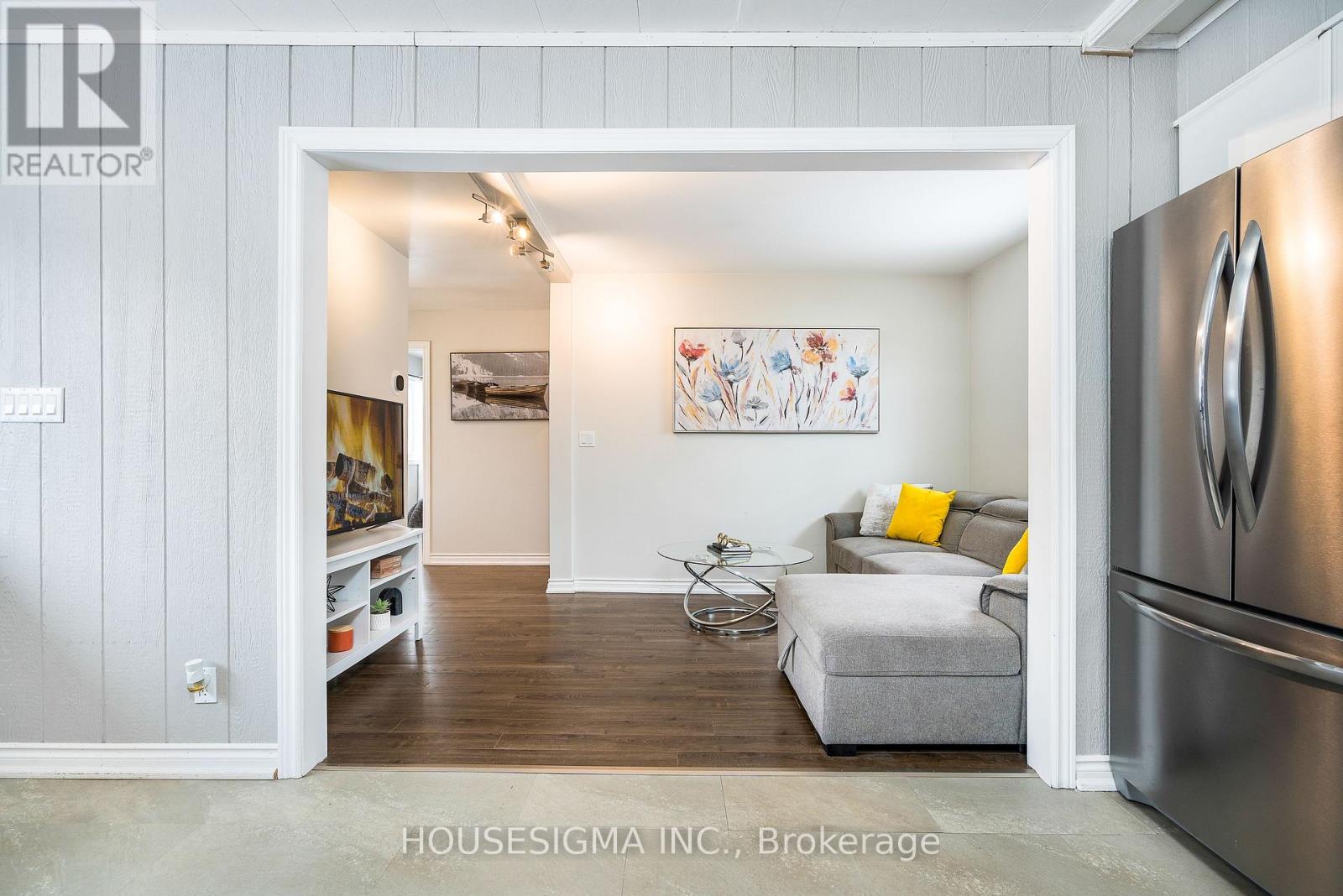 8892 BEACHWOOD ROAD - 10